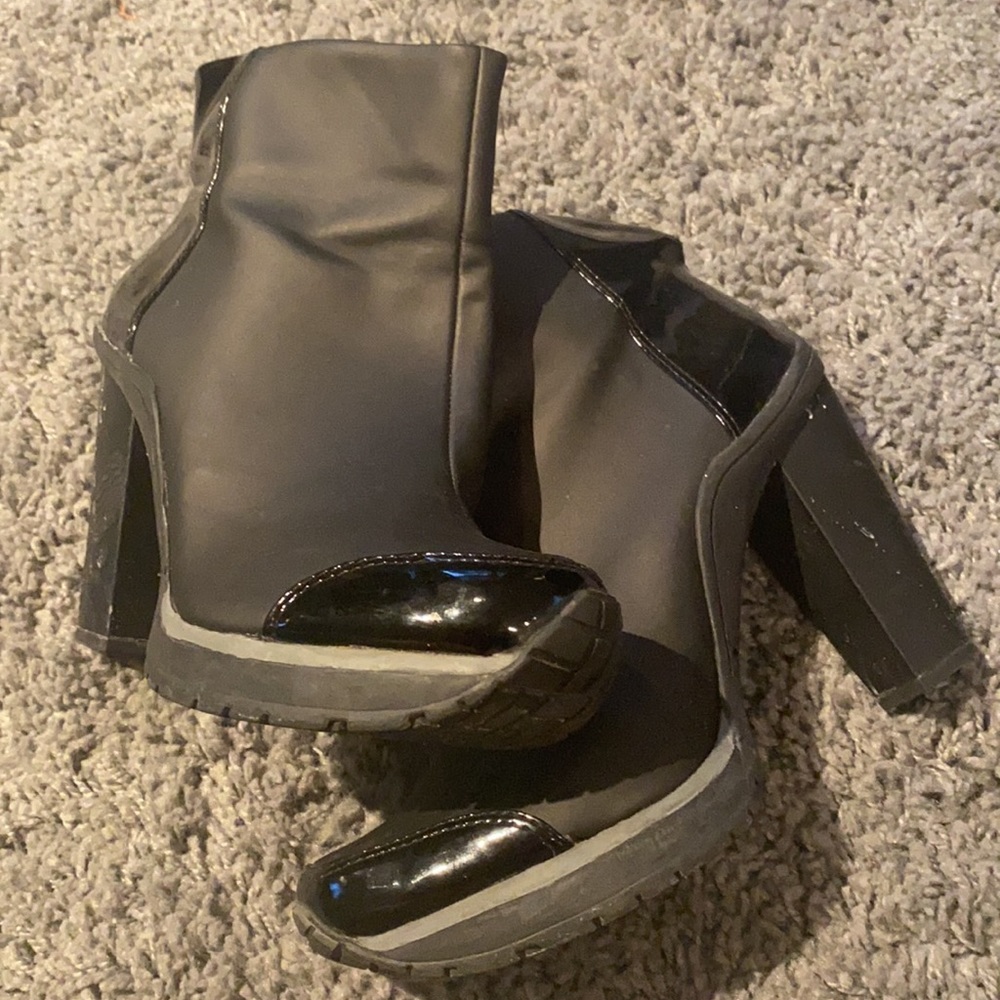 DKNY heel rain and snow boots